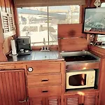 Barco 12 Mts Centro Botel