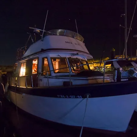 Barco 12 Mts Centro Hotel en barco *