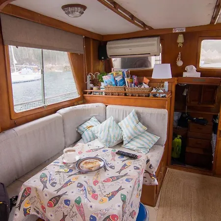 Barco 12 Mts Centro * Cangas do Morrazo