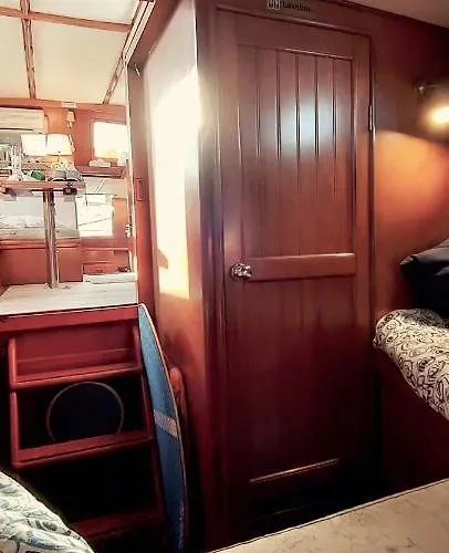 Hotel en barco Barco 12 Mts Centro *