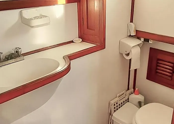 Barco 12 Mts Centro * Cangas do Morrazo